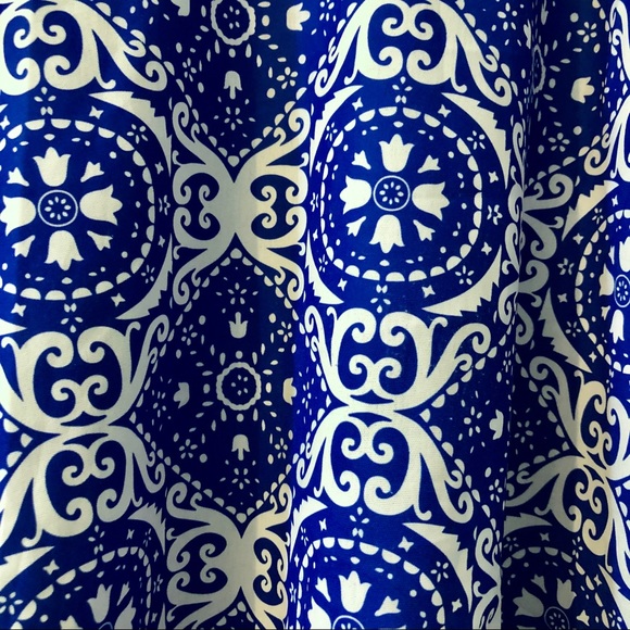 NWOT - V Neck Spaghetti Straps Tank Top - blue - L - Picture 4 of 5